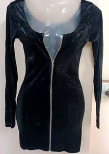 H&amp;M Front Zipper Velvet Bodycon