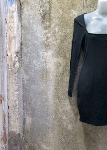 VN. Black Bodycon Mini Dress