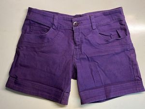 Vintage Y2K shorts, Mid waist purple color