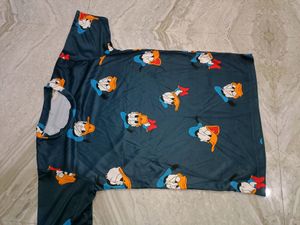 Women's Oversized T-shirt.