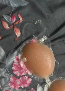 Adhesive Strapless Bra