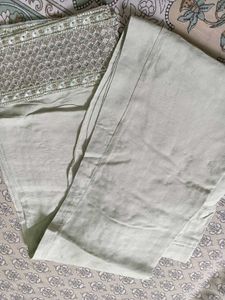 Pakistani 3 Piece Suit