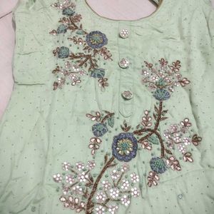 💖2 Embroidered Kurta Set