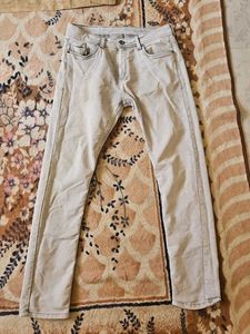 Light Wash Denim Jeans