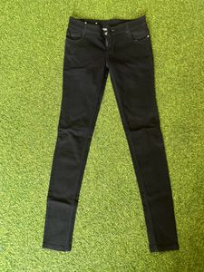 Black Skinny Jeans