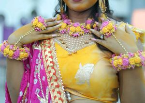 Floral Jewellery For Haldi