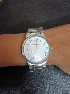 Analog Watch Like New Good Condition