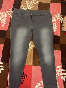 Denim Faded Grey Ankle Jeans