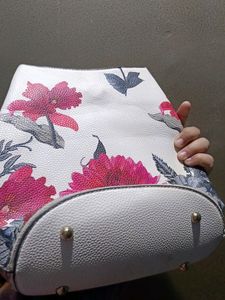 Oriflame Hand Bag
