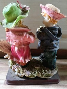 Vintage &#34;Jing Craft&#34; Figurine