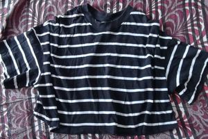 Striped Black Cropped T-Shirt
