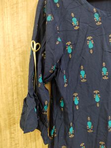 Libas Bell Sleeve Kurta (L/XL)