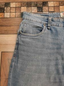 roadster Light Wash Denim Jeans