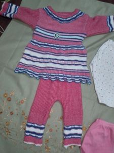 4 Cotton Bottoms And 1 Woolen Clothing Set For 6-9