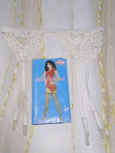 (1300)Vintage Stocking Garters and Hosiery
