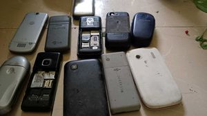 Vintage Cell Phone Lot