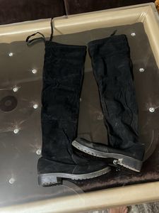 Long Boots..!