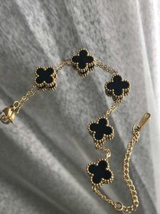 (Black) Elegant Anti-Tarnish Korean Bracelet✨