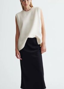 H And M Elegant Black Midi Skirt
