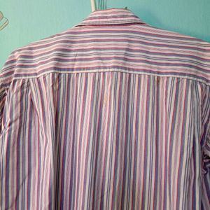 Selective Fashion Shirt.