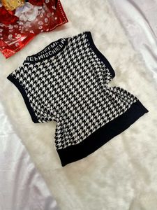 🤍🖤Houndstooth Sweater Vest🖤🤍
