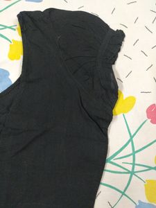 Black cotton Blouse Size 36 Short Sleeves Puffed