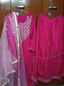 💓💓💓Heavy Pink 💗💗Three Piece Sharara Set