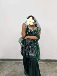 Elegant Green Embroidered Kurta Set