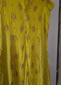 Avaasa Lime Green Kurti