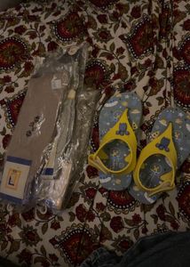 Cute sandals for baby and with 3 socks men