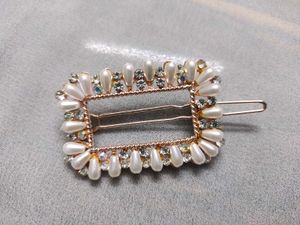 Pearl Geometric Hair Clips