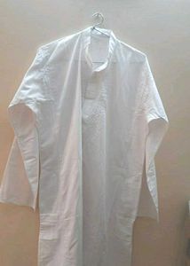 White Embroidered Kurta