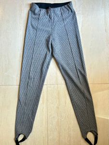 Stirrup leggings