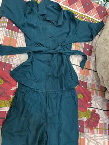 sea green co ord set with belt