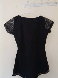 WOMEN TOP