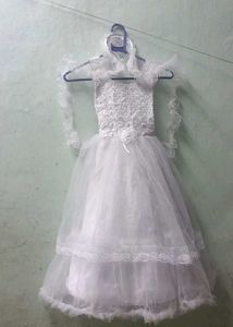 White Tulle Dress With Hairband