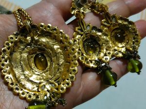 Pendent Set