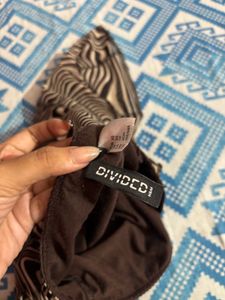 Wavy Pattern Mini Skirt