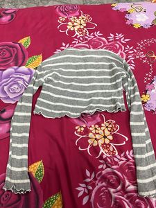 Gray Striped Long Sleeve Crop Top