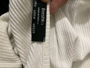 Ribbed White Sexy Crop Top- Deep Neck Trending