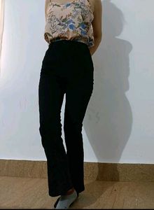 Super Stretchable Bootcut Highwaist Black Pant