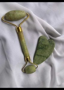 Face Roller And Gua Sha