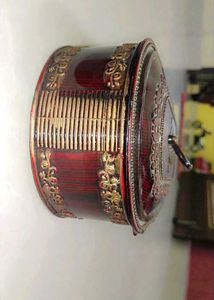 New Vintage Oval Jewelry Box