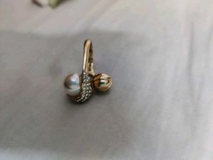 Pearl And Gold Tone Ring
