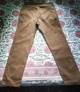 Chinos