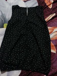 Mixed Patterned Tops Bundle - Size M