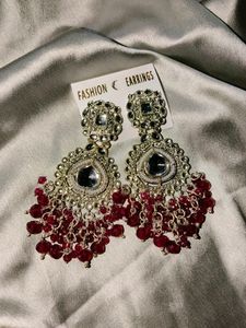 Kudan Pearls Earrings