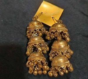 Vintage Gold Jhumka Earrings