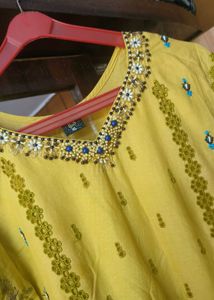 🔥 Today&#39;s Offer 🔥Pakistani Lawn Dress