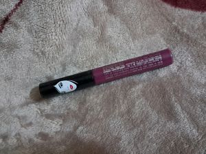 Elle 18 Liquid Lip Colour in the shade W84